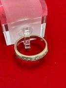 LADIES 14K YELLOW GOLD AND DIAMOND BAND