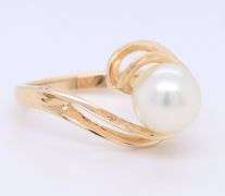 14kt Yellow gold 9.5mm pearl ring