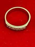 LADIES 14K YELLOW GOLD AND DIAMOND BAND