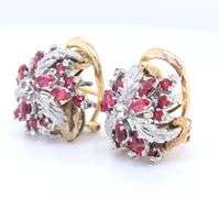 18kt Yellow Gold Retro Red and White Cubic Zirconia Ring with Matching Earrings