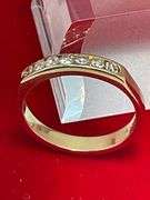 LADIES 14K YELLOW GOLD AND DIAMOND BAND