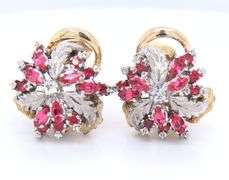 18kt Yellow Gold Retro Red and White Cubic Zirconia Ring with Matching Earrings