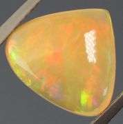 Mixed pattern 3.64ct untreated semi-black Welo Opal