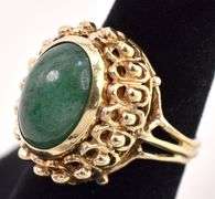Elegant 14K Yellow Gold Aventurine Gemstone Ring