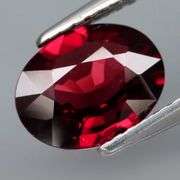 Amazing 1.85ct UNTREATED cherry red Rhodolite Garnet