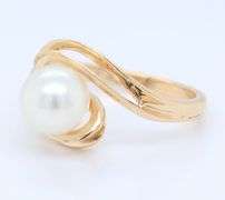 14kt Yellow gold 9.5mm pearl ring