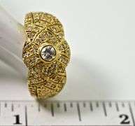 Vibrant 18K Yellow Gold Diamond Cluster Ring