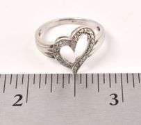 Beautiful 10K White Gold Diamond Heart Ring