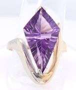 Attractive Two Tone Gold Kite Fantasy Cut Amethyst Ring