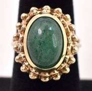 Elegant 14K Yellow Gold Aventurine Gemstone Ring