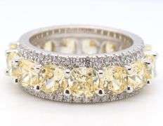 925 	Sterling Silver Yellow Cubic Zirconia Band