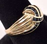 Gleaming 14K Yellow Gold Blue Sapphire Ring
