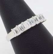 Elegant 1.00ctw Diamond Anniversary Band