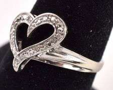 Beautiful 10K White Gold Diamond Heart Ring