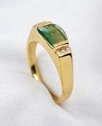 Contemporary 14K Green Tourmaline Ring