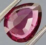 Beautiful 1.71ct untreated top violet pink Rhodolite Garnet