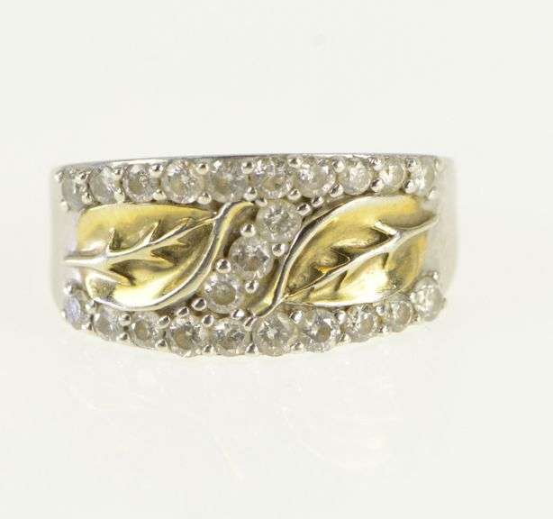 10K White Gold 0.70 Ctw Diamond Leaf Wedding Band Ring