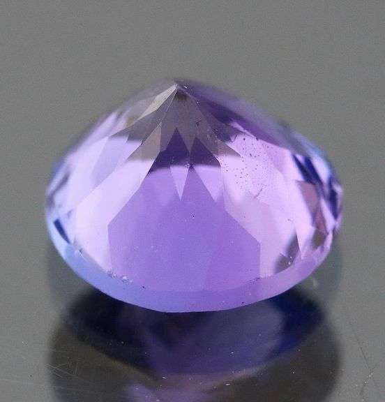 Glittering 1.15ct blue violet Tanzanite solitaire