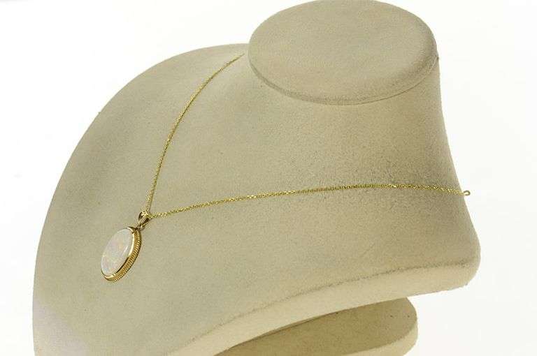 14K Yellow Gold Oval Natural Opal Retro Classic Statement Pendant