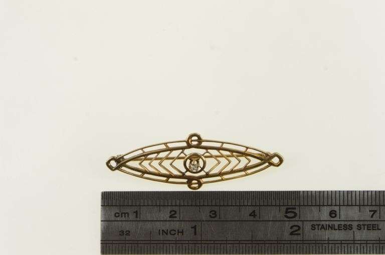 10K Yellow Gold Ornate Victorian Diamond Filigree Pin/Brooch