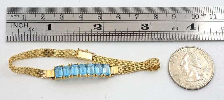 Attractive 14K YG Bracelet with Blue Topaz