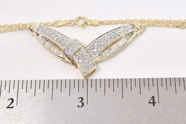 Incomparable 10K Yellow Gold Diamond Pendant Necklace