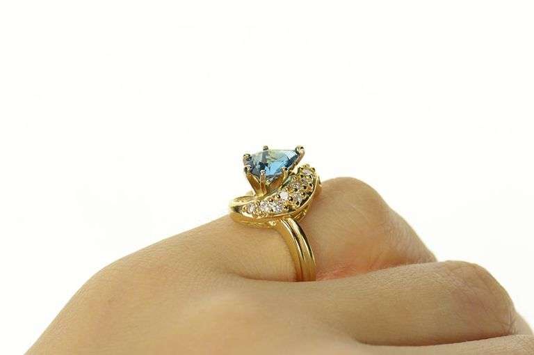 14K Yellow Gold Pear Blue Topaz Diamond Pave Accent Ring
