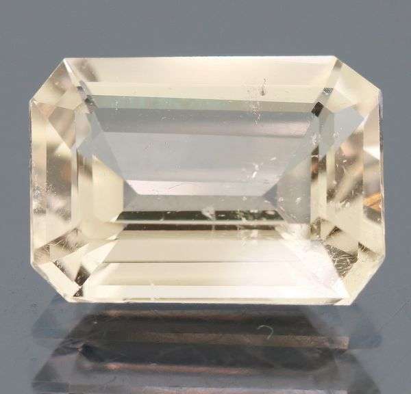 Marvelous 5.69ct Brazilian peach Morganite!