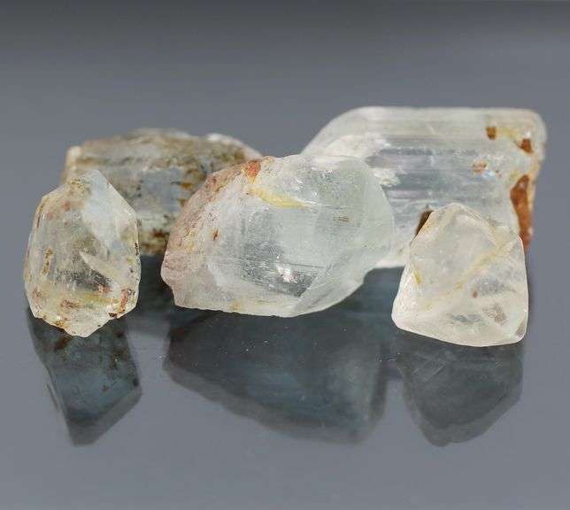 Unique 250ct uncut Topaz set