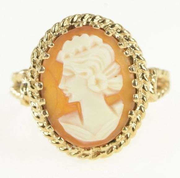 10K Yellow Gold Oval Carved Shell Cameo Vintage Ring