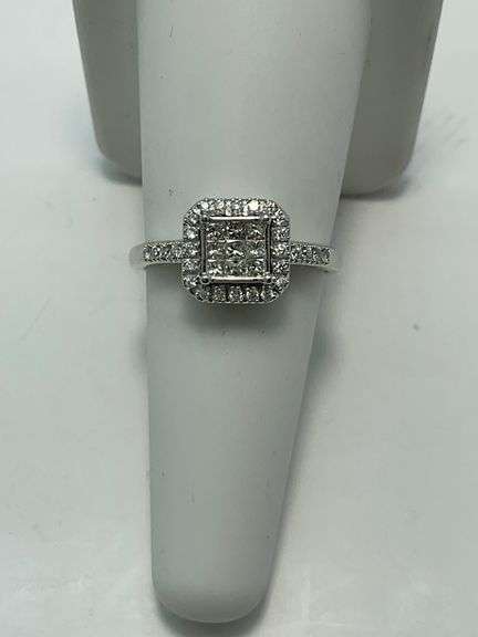 NEW 14K WHITE GOLD DIAMOND RING