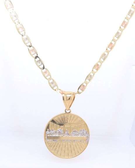 14kt Yellow gold last supper medallion pendant on chain necklace