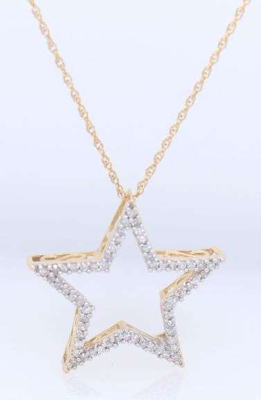 14kt Yellow gold 0.30ctw diamond star pendant on chain