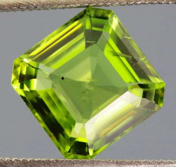 Gorgeous 2.93ct Burma green Peridot