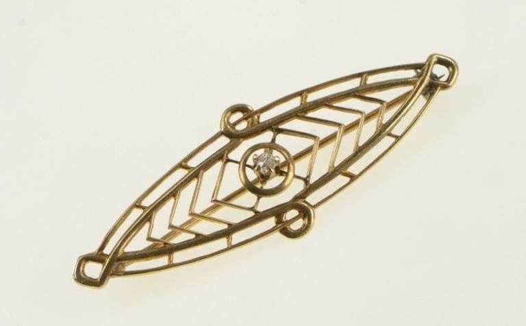 10K Yellow Gold Ornate Victorian Diamond Filigree Pin/Brooch