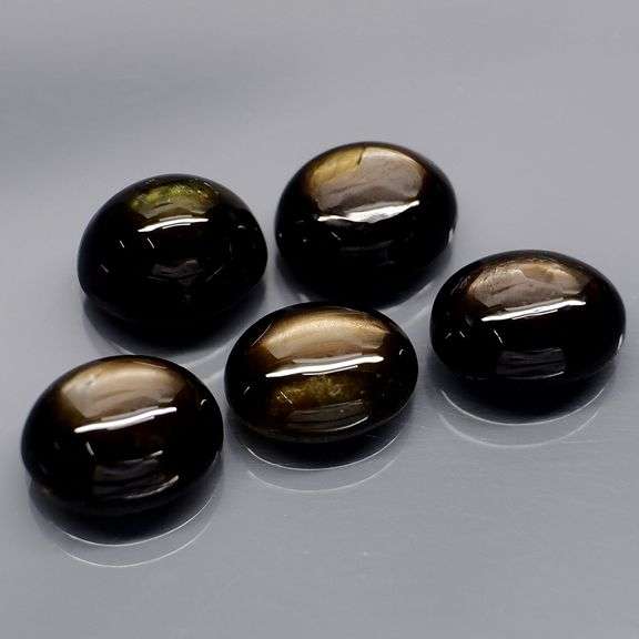 Dazzling 16.64ct Star Sapphire set