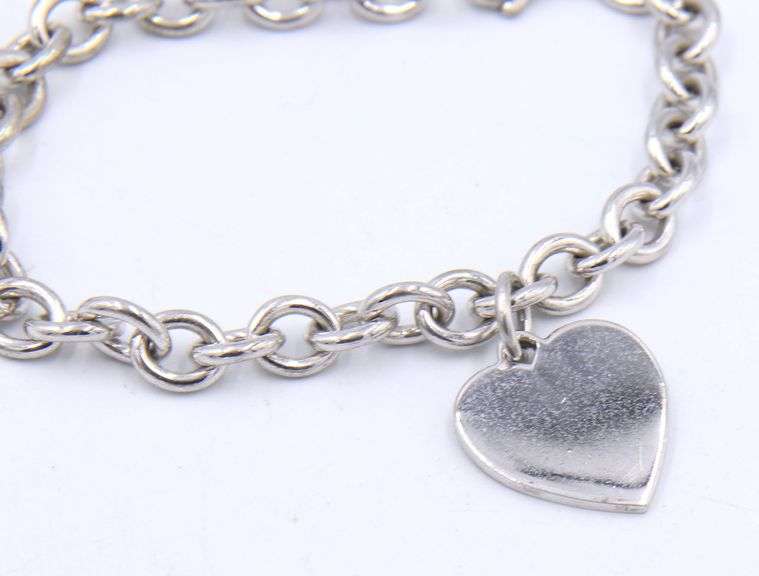925 Sterling silver bracelet with heart shaped charm