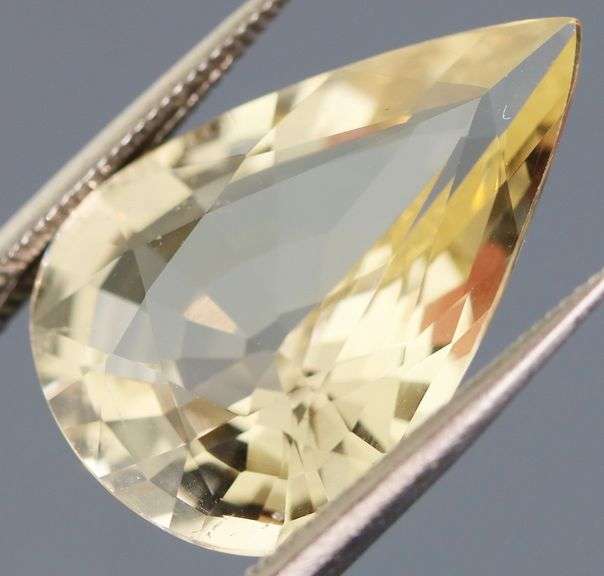 Absolutely gorgeous 8.31ct unheated champagne Beryl