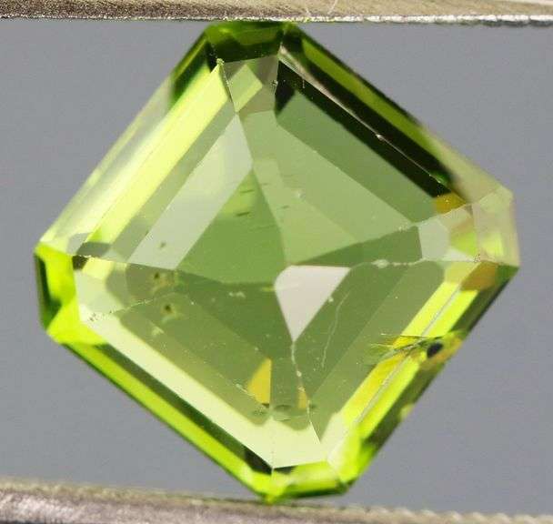 Gorgeous 2.93ct Burma green Peridot