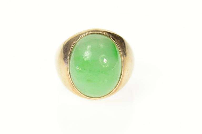 10K Yellow Gold Oval Jade Cabochon Retro Statement Ring