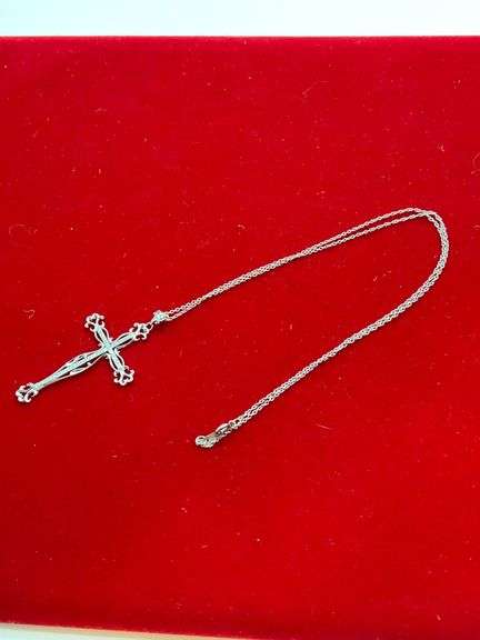 BRAND NEW 18K WHITE GOLD CHAIN WITH 18K DIAMOND PENDANT