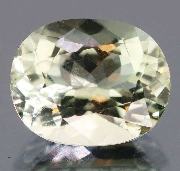 Superb 5.35ct platinum green Amethyst