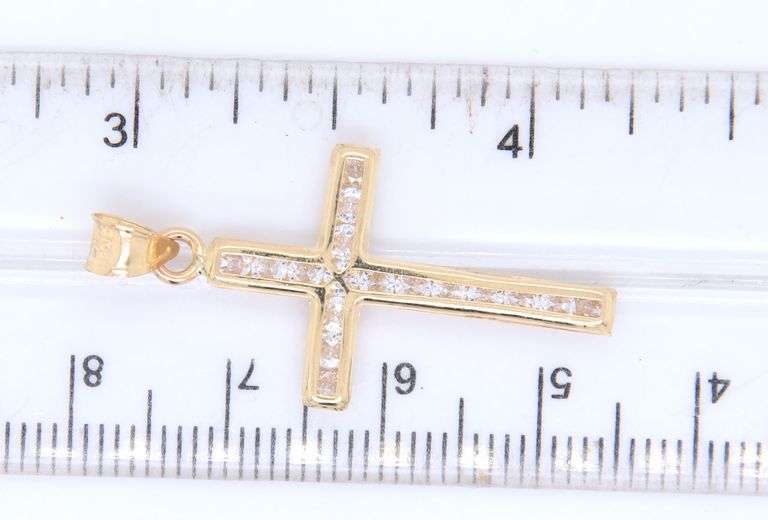 14kt Yellow gold cubic zirconia cross pendant
