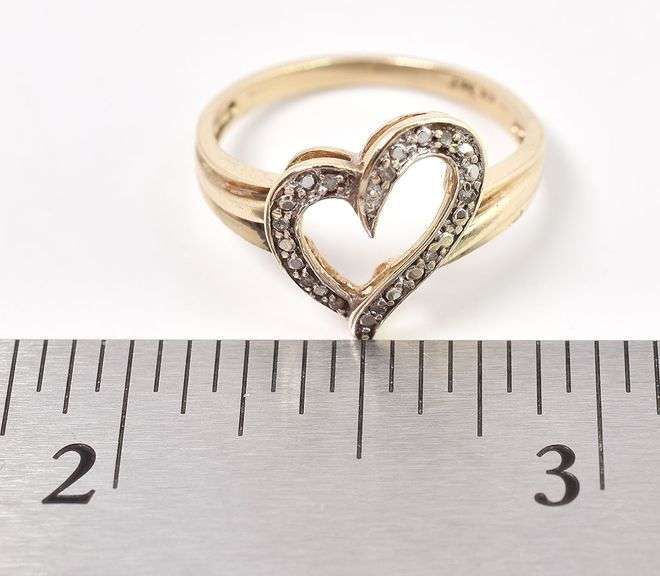 Loving 10K Yellow Gold Diamond Heart Ring