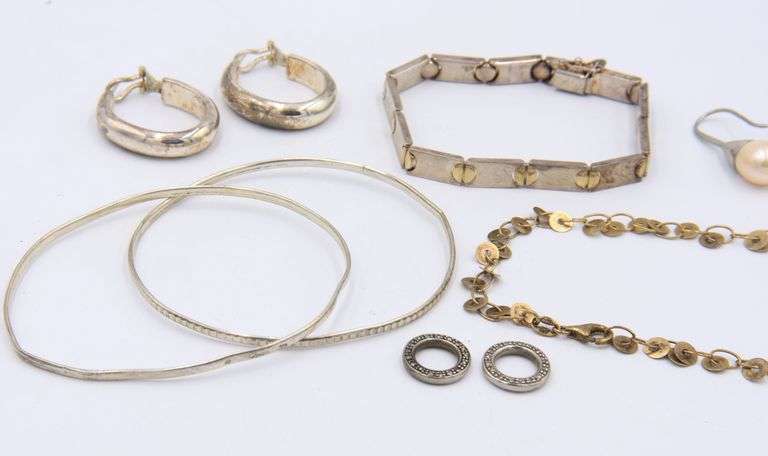 Group Lot of vintage 925 sterling silver jewelry