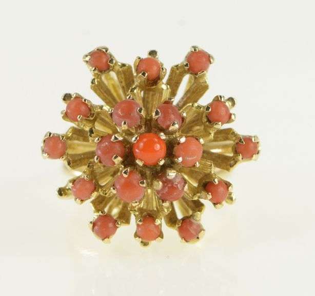 18K Yellow Gold 1960's Coral Flower Cocktail Statement Ring