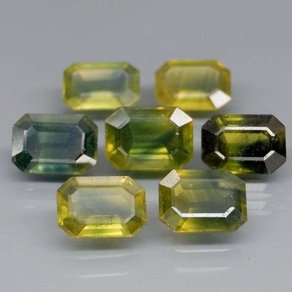 Glistening 6.15ct set of 7 multi-hue Sapphires