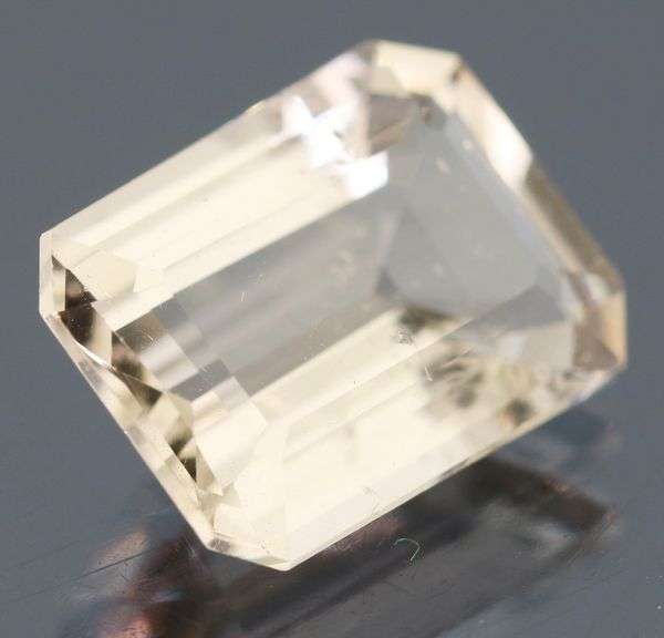 Marvelous 5.69ct Brazilian peach Morganite!