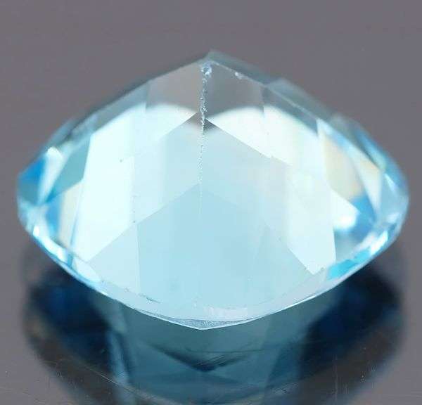 Awesome 15.77ct Swiss blue Topaz