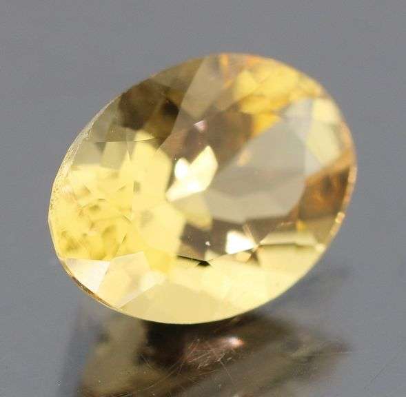 Excellent 1.70ct golden Heliodor Beryl